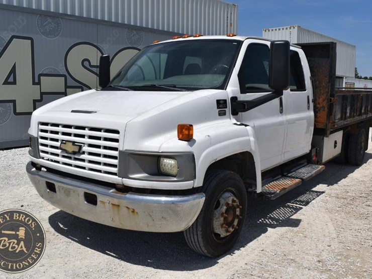 2006-chevrolet-kodiak-c4500-image-2