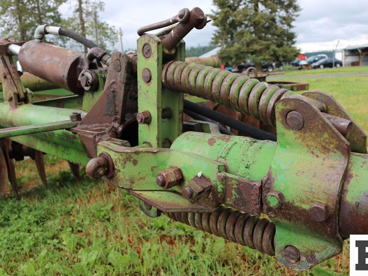 john-deere-14-image-16