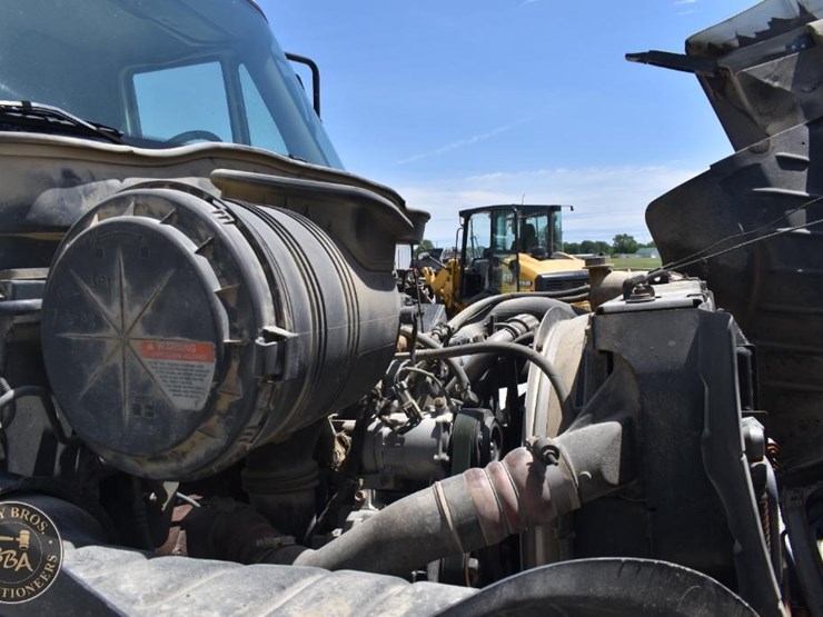 2007-international-durastar-4400-image-33