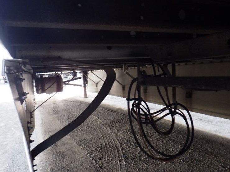 2009-utility-3000r-image-25