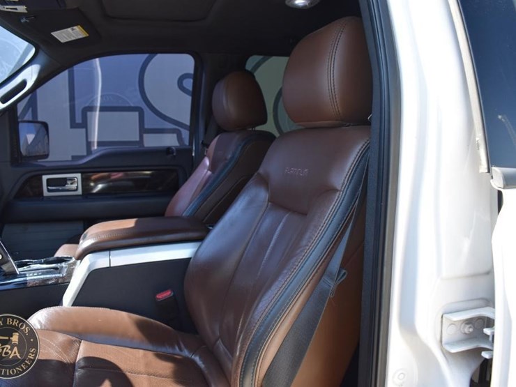 2013-ford-f150-platinum-image-22