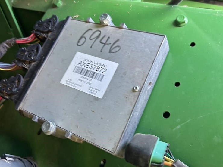 2016-john-deere-s680-image-56