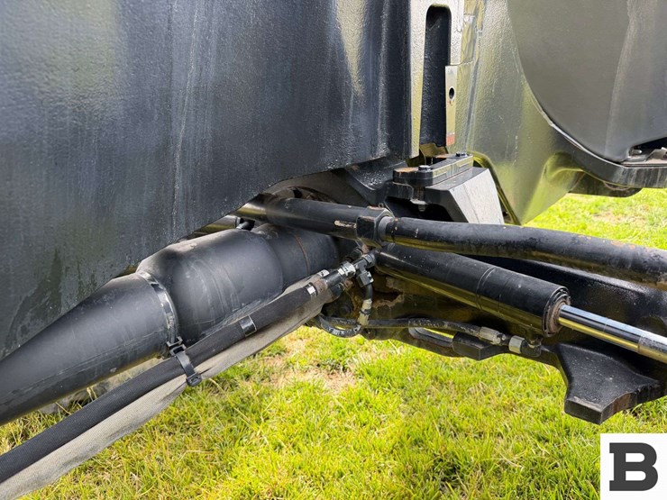 2014-case-ih-magnum-290-image-60