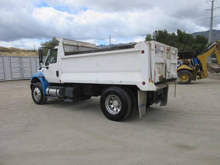 2012-international-durastar-4400-image-4