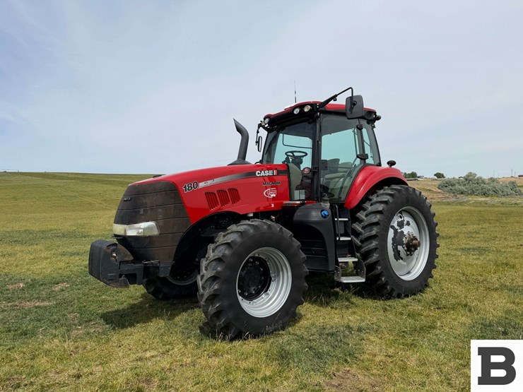 2015-case-ih-magnum-180-image-3