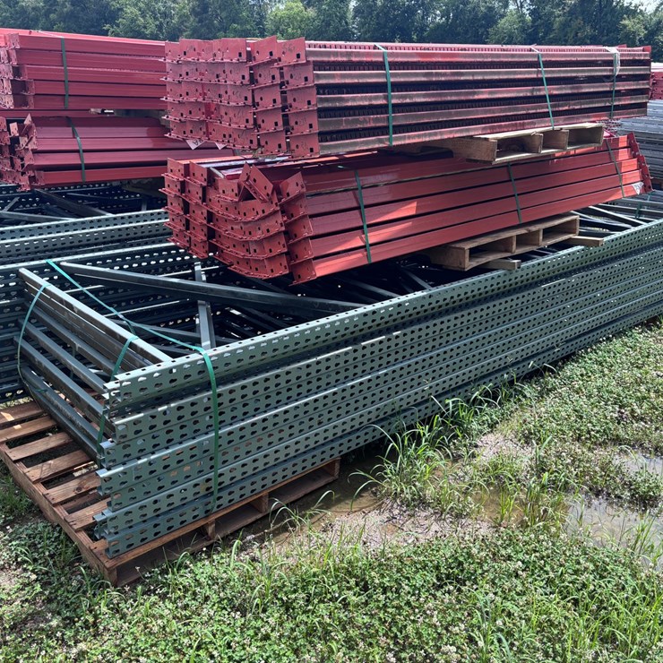 #31526 • PALLET RACKING