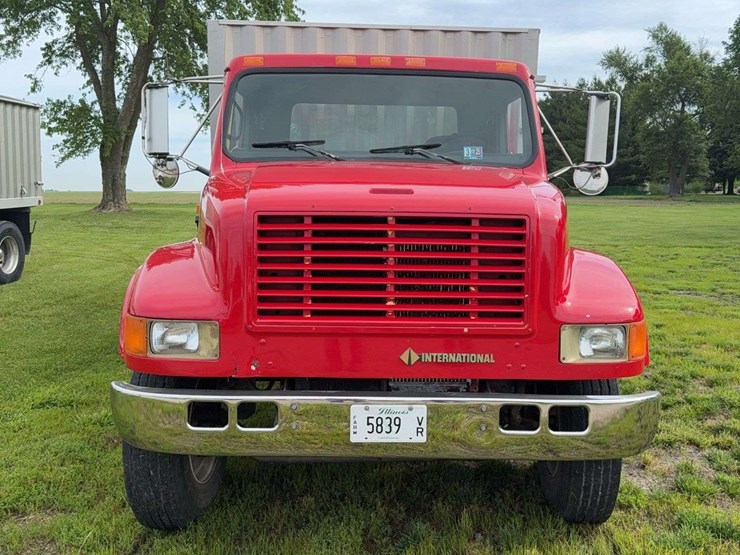 1995-international-4900-image-3