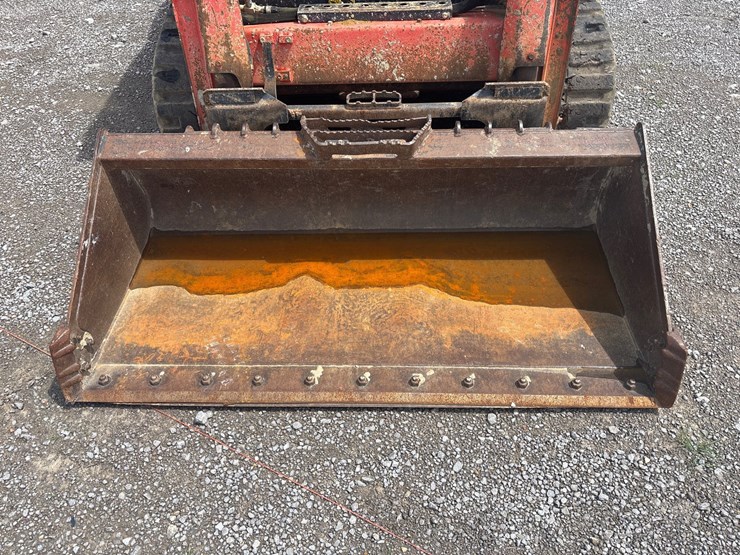 kubota-svl65-2-image-6