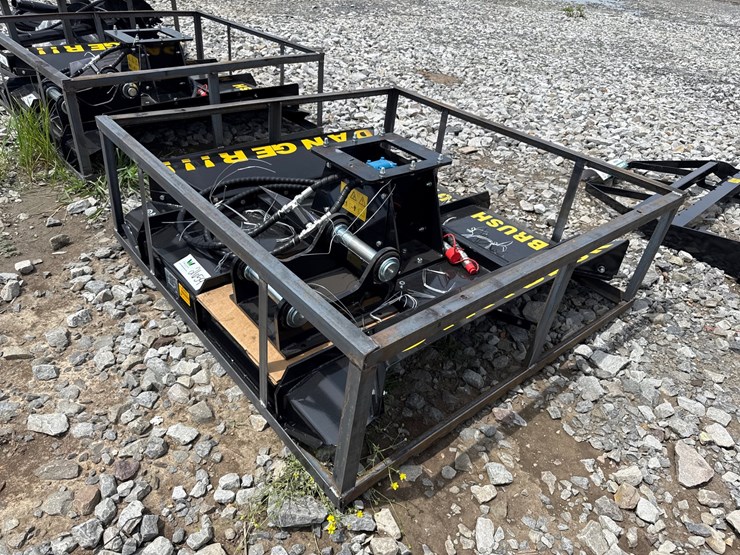 caterpillar-308-image-4
