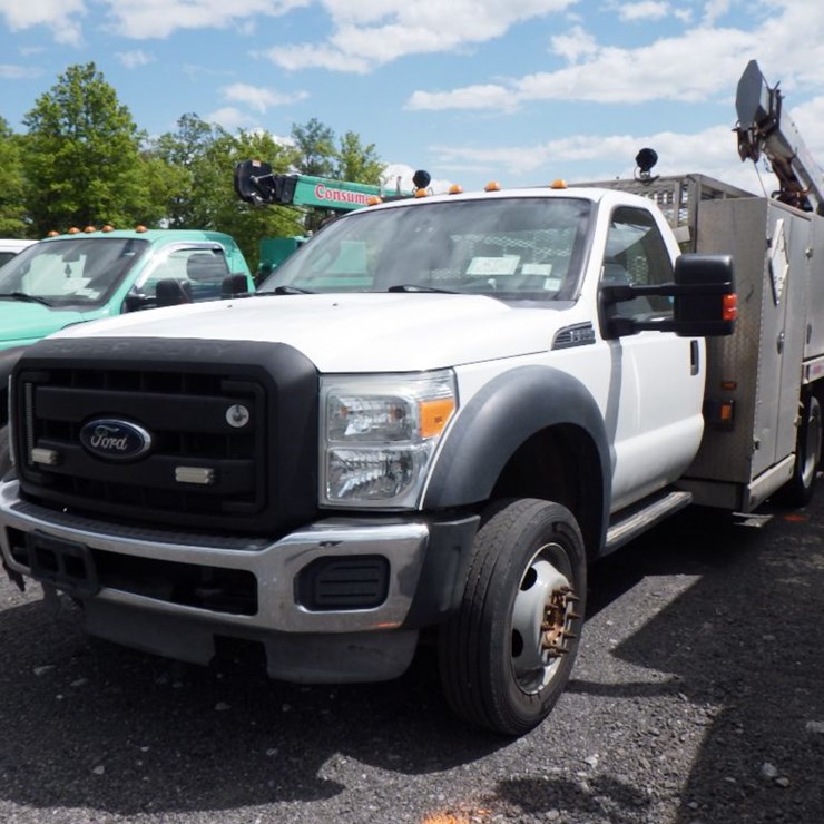 2015 FORD F550