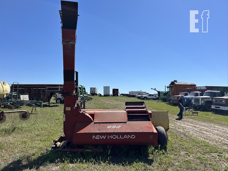 new-holland-892-image-4