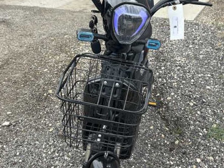 #8-•-electric-bike-(irev)---black-image-3
