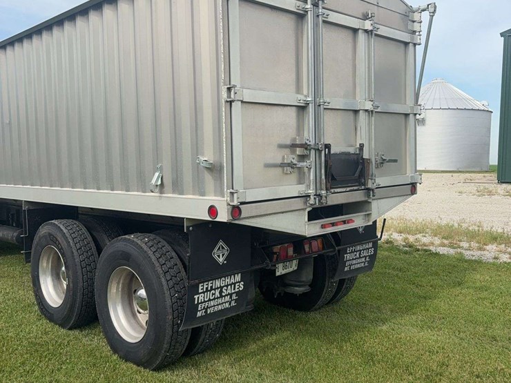 2003-international-durastar-4400-image-41