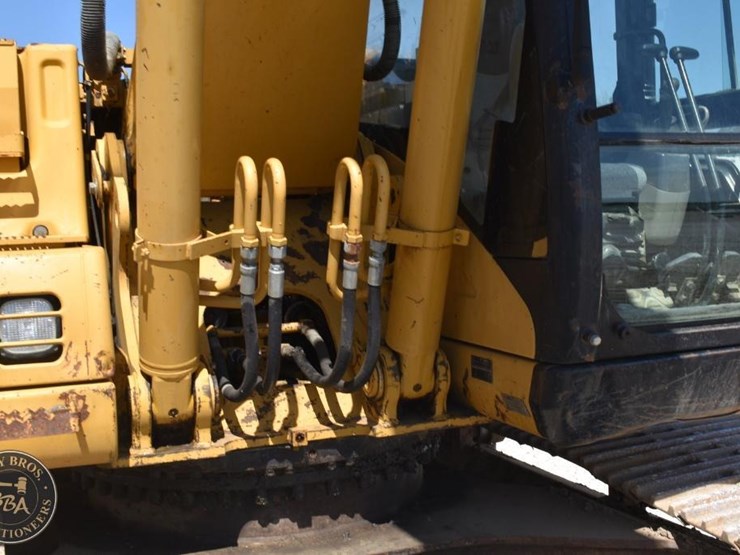 2005-caterpillar-320cl-image-31