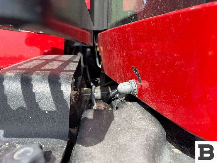 2013-case-ih-magnum-290-image-25