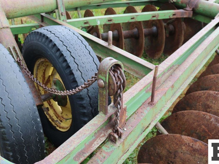 john-deere-14-image-10