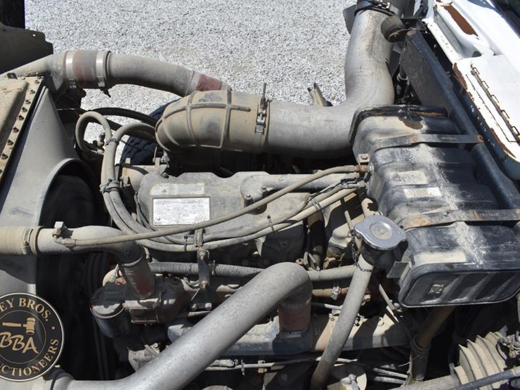 1996-mack-rd688s-image-24