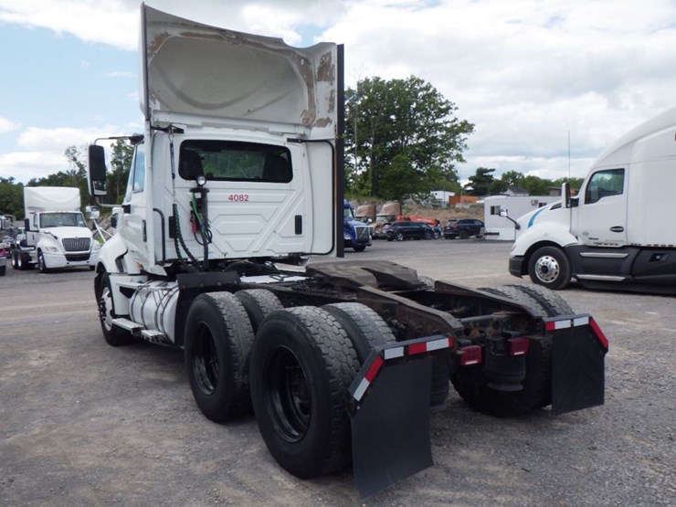 2016-international-prostar-image-12