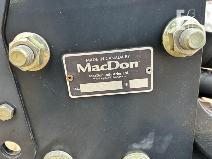 2010-mac-don-a30-d-image-17