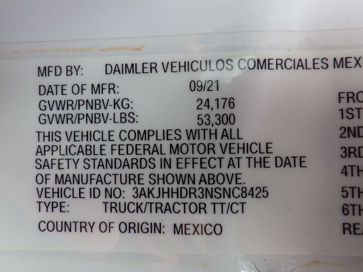 2022-freightliner-cascadia-126-image-25