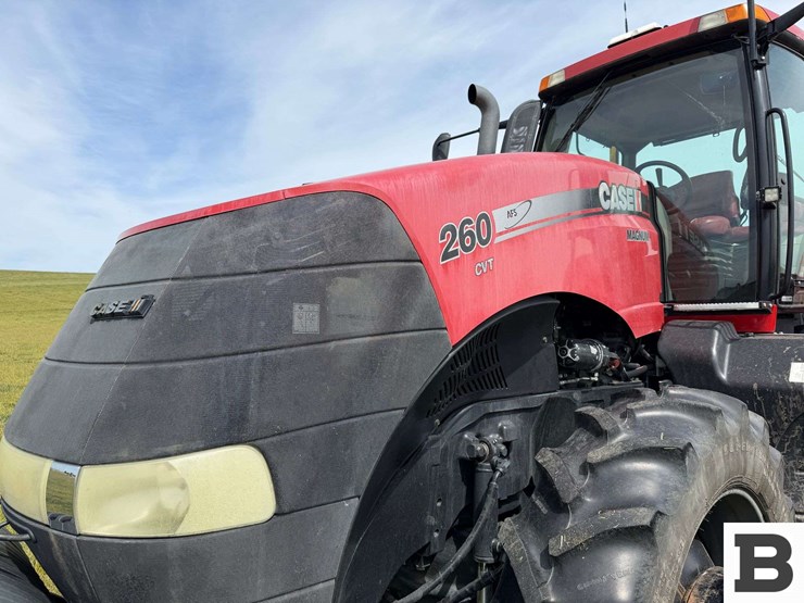 2014-case-ih-magnum-260-cvt-image-16