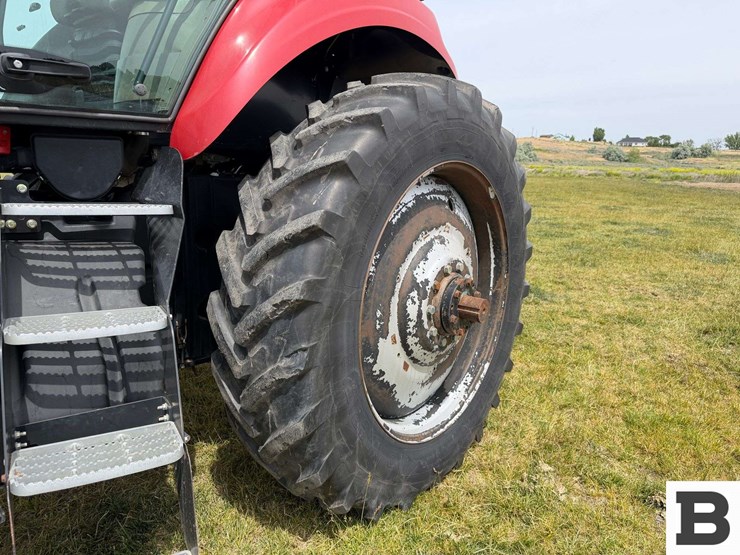 2010-case-ih-magnum-180-image-25