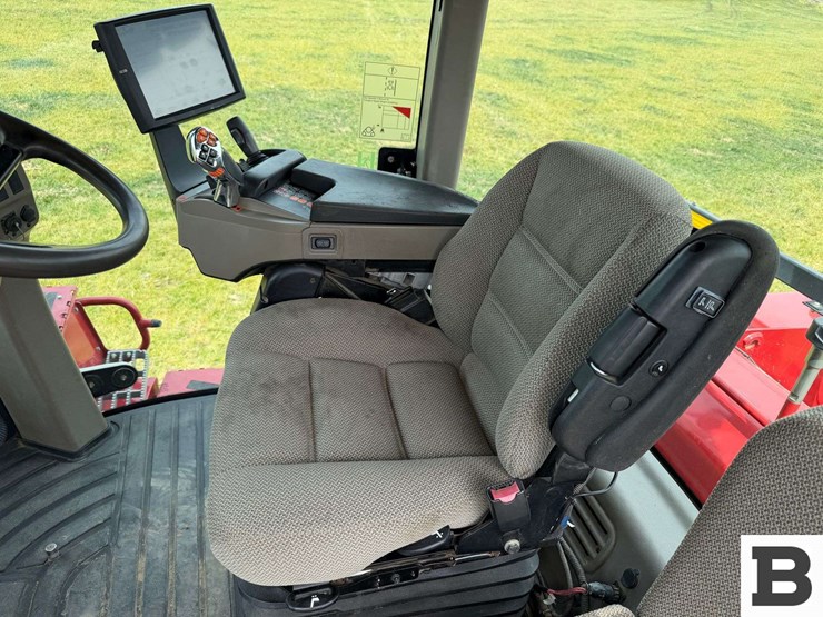 2015-case-ih-steiger-420-rowtrac-image-103
