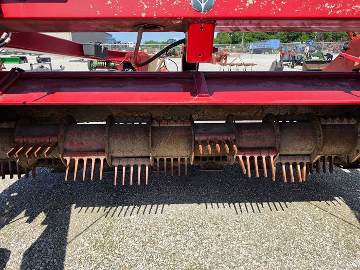 2016-new-holland-h7330-image-8