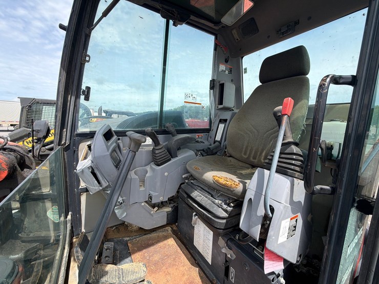kubota-kx080-4-image-8