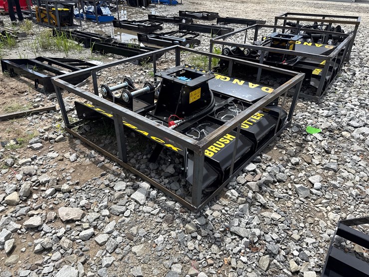 caterpillar-308-image-3