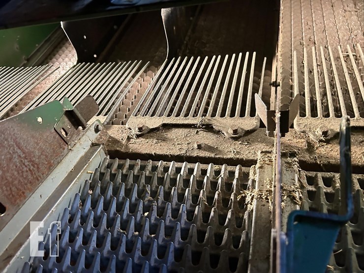 2016-john-deere-s680-image-46