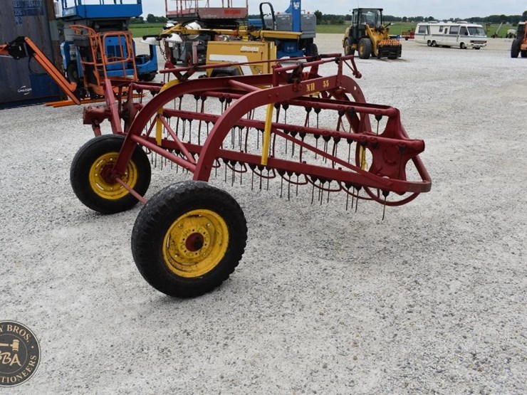 new-holland-55-image-9