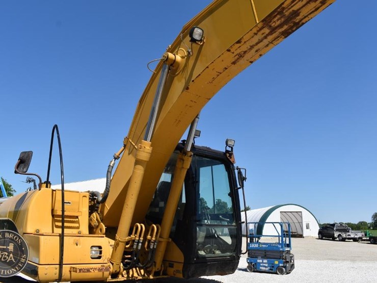 2005-caterpillar-320cl-image-28