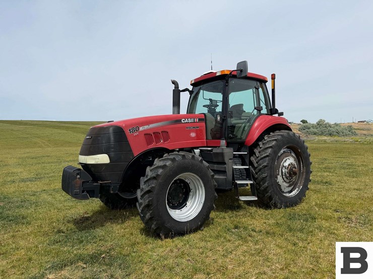 2010-case-ih-magnum-180-image-1