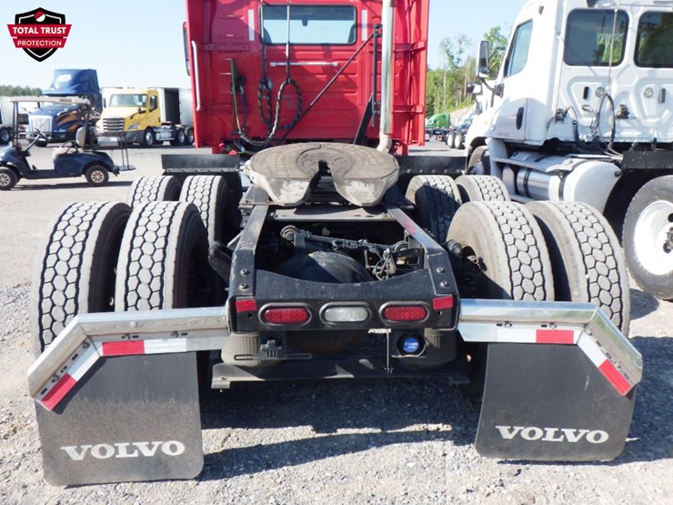 2021-volvo-vnr640-image-9