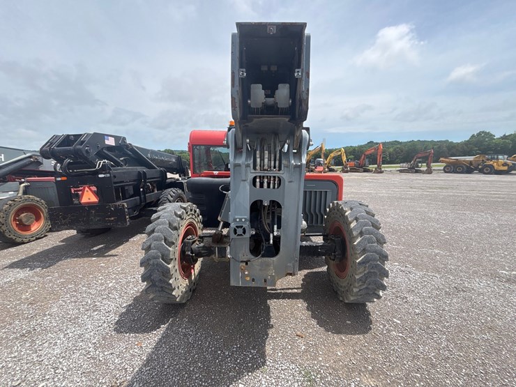 2019-skyjack-sj1056th-image-13