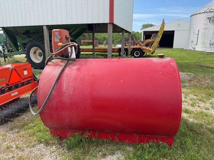 500-gallon-fuel-tank-gas-boy-pump-image-1