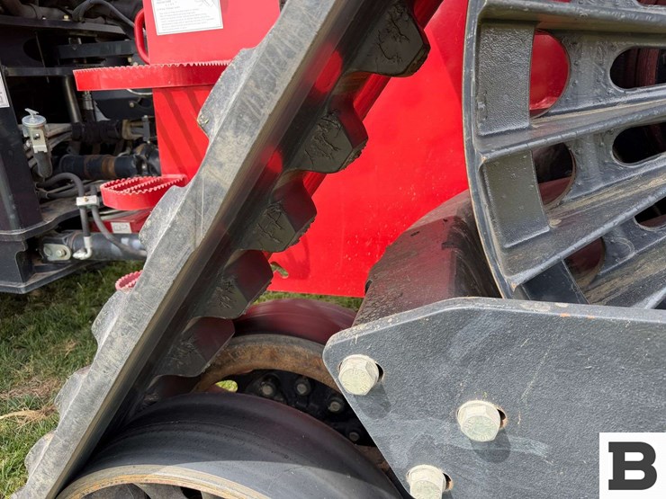 2015-case-ih-steiger-420-rowtrac-image-38