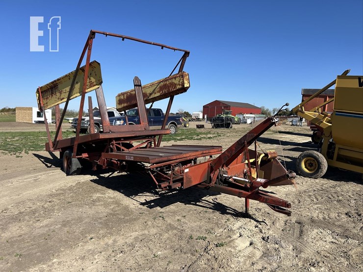 new-holland-1000-image-3