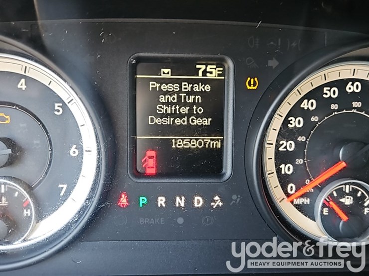 2013-dodge-1500-image-29