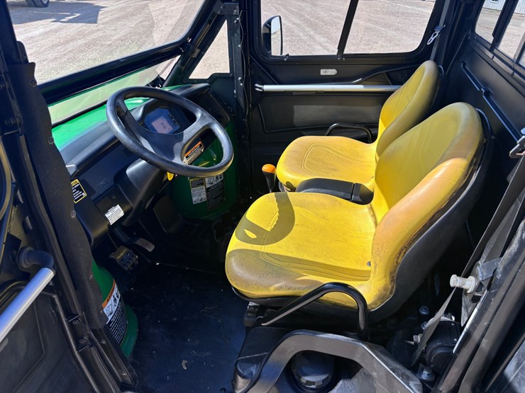 john-deere-gator-image-6