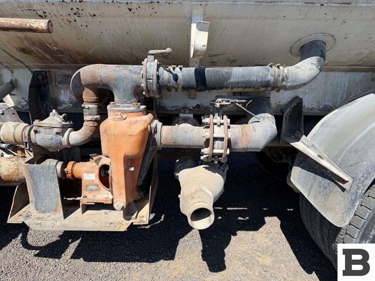 1990-mack-rd688s-image-18