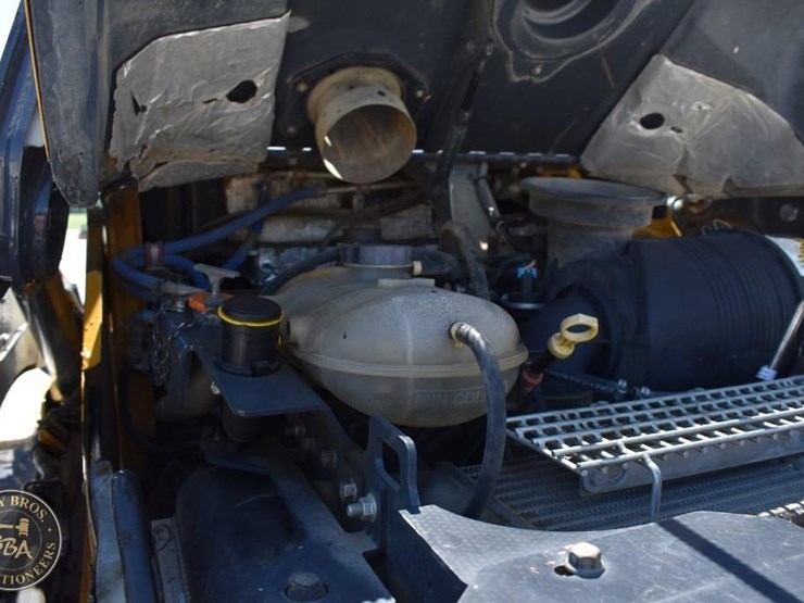 2019-deere-333g-image-30