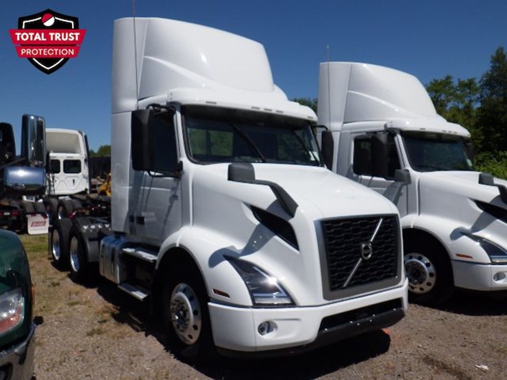 2021-volvo-vnr300-image-3