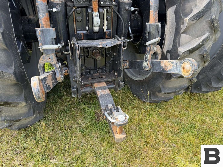 2013-case-ih-magnum-290-image-40