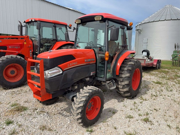 2010-kubota-l5740-image-44