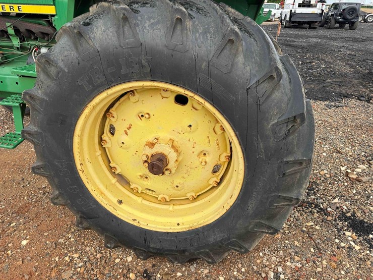 john-deere-4030-image-14