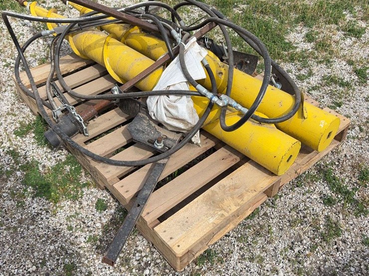 john-deere-608-image-1