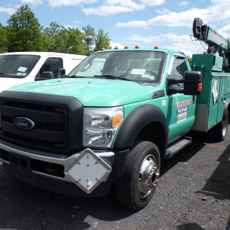 2015 FORD F550