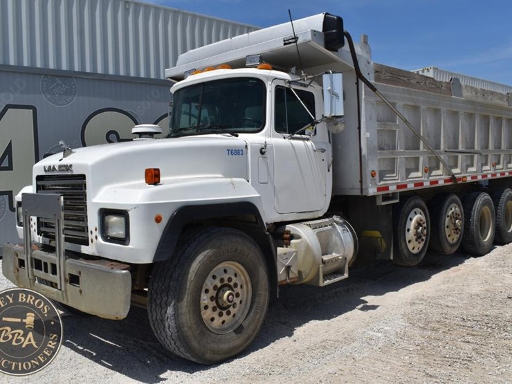 1996-mack-rd688s-image-4